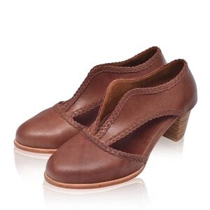 Braided Trim Brown Leather Mid-Heel Pumps